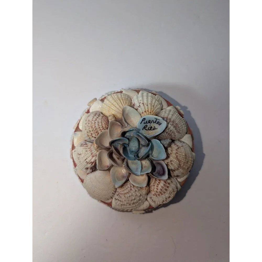 Vintage Puerto Rico Real Seashell Trinket Box Souvenir Handmade Coastal Shells